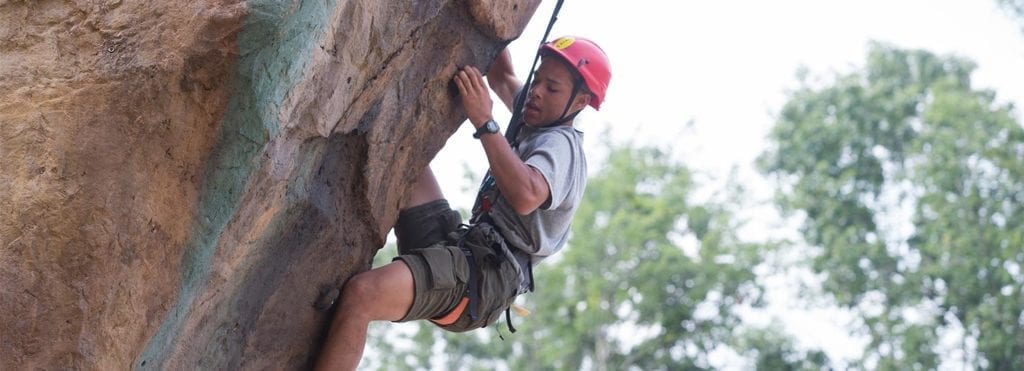 Safety Moments Climbing hero